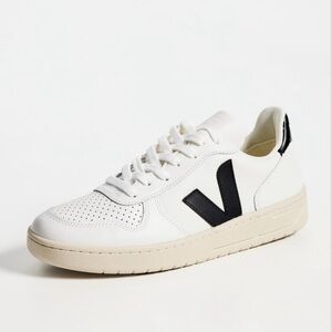 Veja women’s  White Sneakers with Black Accents